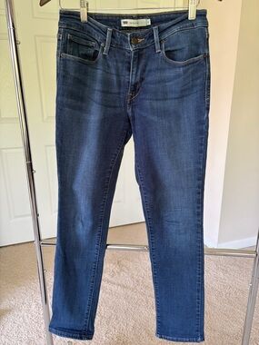 Levi’s mid size skinny Denim Jeans